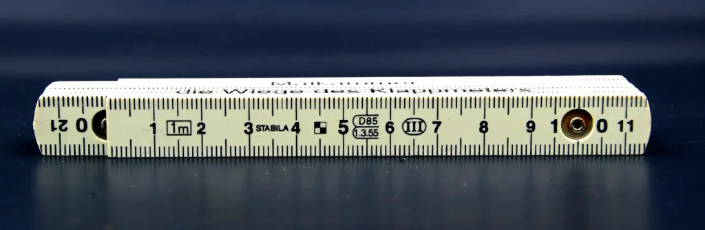 Tips to mesure a box withour ruler